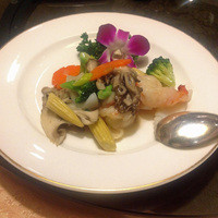 中国料理 香虎 - 海老やイカの炒め物