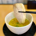 麺道奉天 - 大判豚バラチャーシュー入り