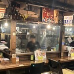 Gowari Shokudou - 店内、厨房とカウンター席