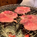 Hitoridemo Yakiniku - 