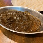 中華 大島 - 【2023年12月】シャヒジャルカレー＠1,050円（辛さ1.5：デフォルト）、カレーのアップ。