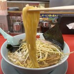 山岡家 - 麺
