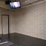 Bar Loop - ダーツは無料。カラオケは一曲200円(2023/12月時点)