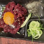 牛角 - コク旨桜ユッケ　1078円