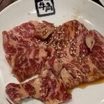牛角 - 牛角超カルビ　759円