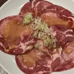 牛角 - 牛タン塩　979円