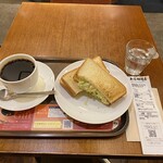 上島珈琲店 - 料理写真:コールスローたまごサンドとコーヒーのセット840円