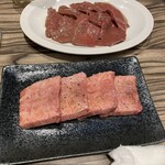 焼肉 ジャンボ - 