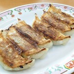 餃子の王将 - 餃子(よく焼き) 297円