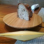 キュイジーヌ[s] ミッシェル・トロワグロ - バターによく合います。。