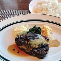 Prime42 steakhouse & sky bar - 