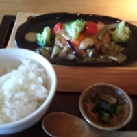 ダイナミックキッチン＆バー 響  西新宿野村ビル店 - 豆腐ハンバーグ