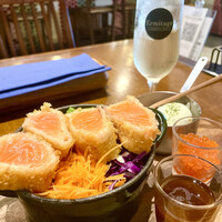 Seafood bar Ermitage 代々木店 - とろサーモンレアカツ丼