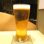 Oku - 生ビール 850円。