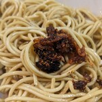 煮干中華ソバ イチカワ - 卓上のラー油