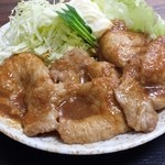 みなもとや食堂 -                    
                            
                              （焼肉定食）
      今回は、にんにく味でいただきました！