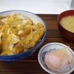 食事処 三平 - カツ丼700円