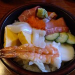 鮨処大漁 - 逆サイドから