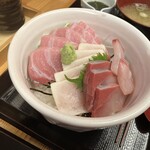Shiogamai Chiba Shokudou - しおがまよくばり丼（3色丼）　中トロ、ぶり、メカジキ