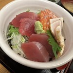 Shiogamai Chiba Shokudou - しおがまよくばり丼（3色丼）　サーモン、マグロ、メカジキ