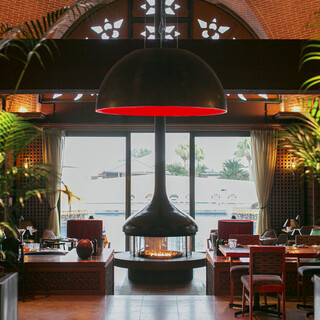 The lounge on the water_1