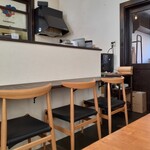 Y-s 洋菓子とチーズとお酒と。 - カウンター席