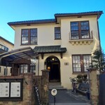 Y-s 洋菓子とチーズとお酒と。 - ヴォーリズ建築HONMACHI93　外観