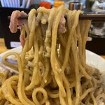 煮干らーめん 川むら - 混ぜた後の麺