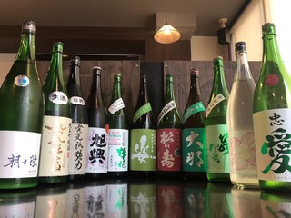 DENZO BAR - 店主の出身地 栃木の日本酒を常時20種類以上 揃えています