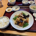 中華園 - 本日の日替わりランチ　950円