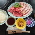 豊岡精肉焼肉店 - Wカルビ定食