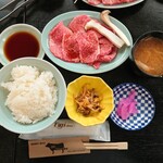 豊岡精肉焼肉店 - カルビ定食