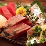デンゾウ・バー - 本まぐろの入ったお得なお刺身盛り合わせ