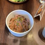 CAFE and BAR poco - ローストビーフ丼　1200円