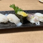 回転寿司 鮮 - イカ五貫