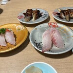 回転寿司 鮮 - はた　ヒラメ　焼き穴子