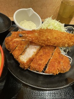 Matsunoya - 超厚切りロースかつ＆有頭大海老フライ（1尾）定食豚汁セット