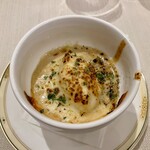 ブラッセリーベルナール - ハンガリー産七面鳥のクネル 
　　　　　　　　ポルチーニ茸のグラティネ