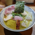 ジャパニーズ ラーメン 五感 - 