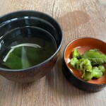 うな正 - お吸い物とお新香はお代わりできます