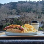 ベーカリー＆テーブル 東府や 足湯カフェ - フライドオニオンドックセット