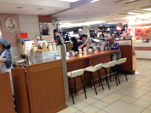 Uccカフェメルカード アトレ吉祥寺店 Ucc Cafe Mercado 吉祥寺 コーヒー専門店 食べログ