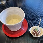 ラ・ボンヌターブル - 