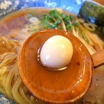 彩色ラーメン きんせい総本家 夢風 - うずら卵が１個入ってますよ♫