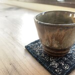 Koinari Dokomori Togura - 冬の養生茶
                        （なつめ、コクの実、生姜スライスを煮詰めたお茶）