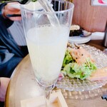 シーフードスタンド パチョレック ハナタレ - こぼれスパークリング白\(//∇//)\