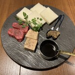 焼肉うしごろ - 牛ヒレ・フォアグラ・トリュフのロッシーニサンド