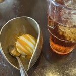 東方遊酒菜ヌワラエリヤ - デザートのアイスティーとアイスクリーム