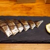 海鮮居酒屋夢 焼き魚と日本酒 - 炙り〆サバ：680円