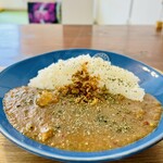 ご飯屋 おもち - 料理写真:本日のカレー（和風ホルモンカレー）